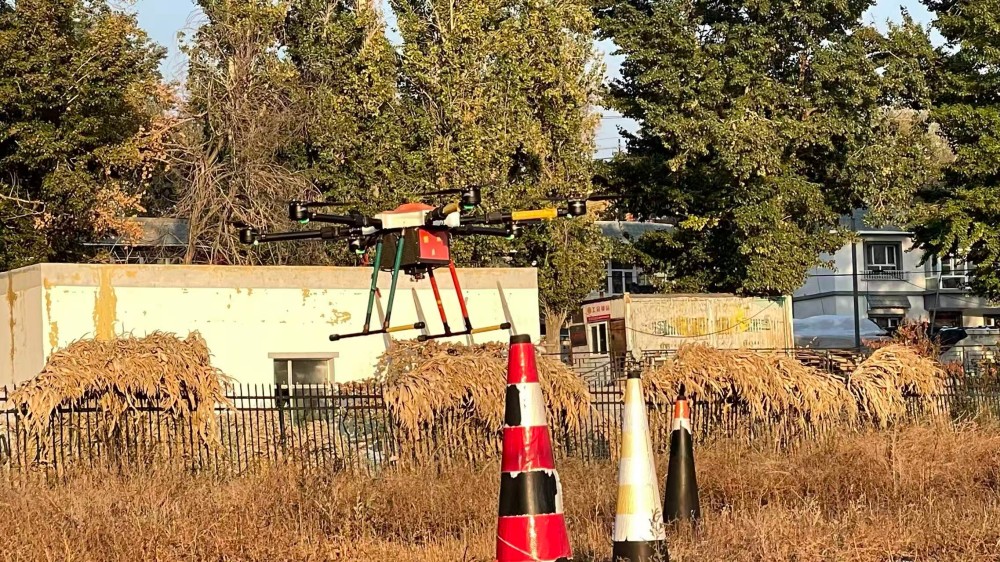 专业造就非凡：保华润天新疆无人机03考点培育顶尖飞行人才