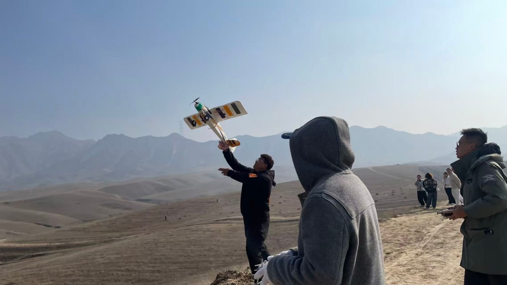 避雷指南：选错无人机培训机构=白学！新疆保华润天资质全