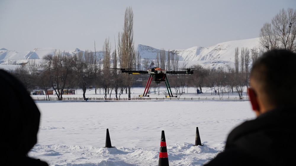 学无人机技术，考行业金证！新疆保华润天培训一站式解决
